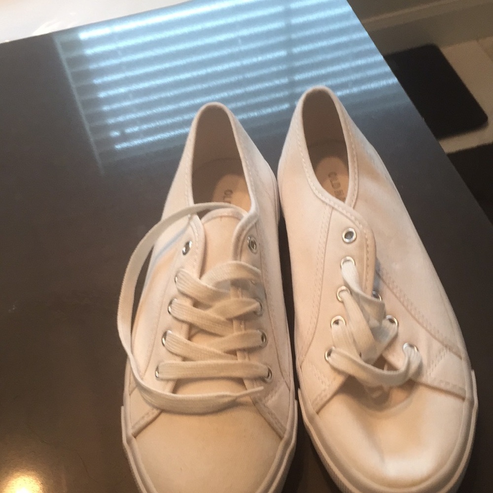 Tennis Shoes